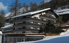 Artist Apartments & Hotel Garni